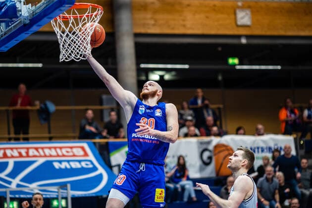 BB 1BL Syntainics MBC JobStairs Giessen 46er Reggie Upshaw Syntainics MBC during the match season 2021 2022 men in the EasyCredit Bundesliga between Syntainics MBC and JobStairs Giessen 46er at Stadthalle Weissenfels on 17 March 2022 in Weissenfels, Sachsen Anhalt, Germany