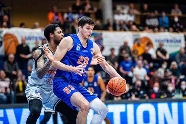 BB 1BL Syntainics MBC JobStairs Giessen 46er Gorna Huskic Syntainics MBC , Phillip Darnell Fayne II 46er during the match Season 2021 2022 Men in the EasyCredit Bundesliga between Syntainics MBC and JobStairs Giessen 46er at Stadthalle Weissenfels on 17 March 2022 in Weissenfels, Sachsen Anhalt, Germany