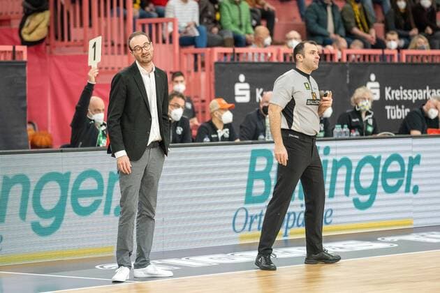 Felix Czerny Ehingen Urspring, Head Coach Tigers Tuebingen vs Ehingen Urspring, 2 Basketball Bundesliga, Pro A, Barmer 2 Basketball, 22 Spieltag , Spielzeit 2021 2022, 17 03 2022 Tigers Tuebingen vs Ehingen Urspring, 2 Basketball Bundesliga, Pro A, Barmer 2 Basketball, 22 Spieltag , Spielzeit 2021 2022, 17 03 2022 Tuebingen Copyright: xSvetlanaxKohlmeierx xEibnerxPresx EP_NSR