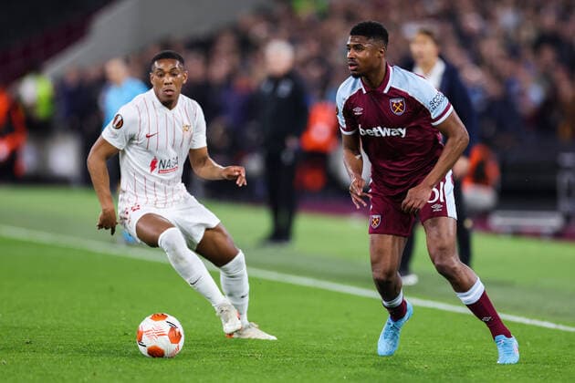 Mandatory Credit: Photo by Simon Dael Shutterstock (12853358af) Anthony Martial of Sevilla and Ben Johnson of West Ham United West Ham United v Sevilla, UEFA Europa League, Round of 16, 2nd Leg, Football, The London Stadium, London, UK - 17 Mar 2022 West Ham United v Sevilla, UEFA Europa League, Round of 16, 2nd Leg, Football, The London Stadium, London, UK - 17 Mar 2022 Copyright: xSimonxDael Shutterstockx 12853358af