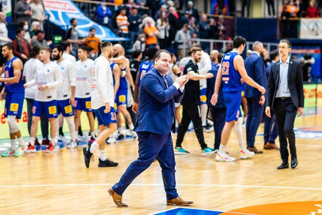 BB 1BL Syntainics MBC JobStairs Giessen 46er Martin Geissler Syntainics MBC cheers after the match during the match season 2021 2022 men in the EasyCredit Bundesliga between Syntainics MBC and JobStairs Giessen 46er at Stadthalle Weissenfels on 17 March 2022 in Weissenfels, Saxony Anhalt, Germany