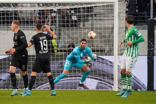 Rui Silva Real Betis BalompiÃ Sevilla haelt Frankfurt 17 03 2022 Eintracht Frankfurt vs Betis Sevilla, UEFA Europa League, Round of 16