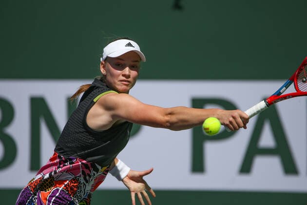 INDIAN WELLS, CA - MARCH 17: Elena Rybakina (KAZ) hits a backhand during quarterfinal round of the BNP Paribas Open on March 17, 2022 at Indian Wells Tennis Garden in Indian Wells, CA. (Photo by George Walker Icon Sportswire) TENNIS: MAR 17 BNP Paribas Open Icon220317023