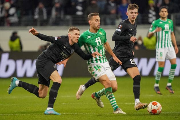 Kristijan Jakic Eintracht Frankfurt vs Sergio Canales Real Betis BalompiÃ Sevilla Frankfurt 17 03 2022 Eintracht Frankfurt vs Betis Sevilla, UEFA Europa League, Round of 16