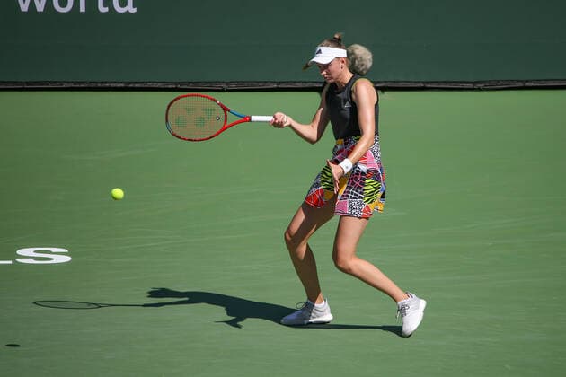 INDIAN WELLS, CA - MARCH 17: Elena Rybakina (KAZ) hits a forehand during quarterfinal round of the BNP Paribas Open on March 17, 2022 at Indian Wells Tennis Garden in Indian Wells, CA. (Photo by George Walker Icon Sportswire) TENNIS: MAR 17 BNP Paribas Open Icon220317032