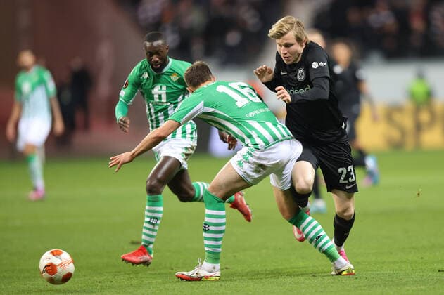 Eintracht Frankfurt Real Betis Sevilla, UEFA Europa League Jens Petter Hauge Eintracht Frankfurt, 23 vs German Pezzella Betis Sevilla, 16 UEFA Europa League Round of 16 second leg match between Eintracht Frankfurt and Real Betis Sevilla on 13 March 2022 at Deutsche Bank Park in Frankfurt am Main , Frankfurt am Main Hesse Germany Deutsche Bank Park