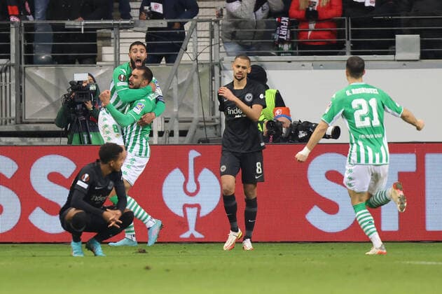 Eintracht Frankfurt Real Betis Sevilla, UEFA Europa League Nabil Fekir Betis Sevilla, 8 cheers after scoring the 0 1 round of 16 second leg UEFA Europa League match between Eintracht Frankfurt and Real Betis Sevilla at Deutsche Bank Park in Frankfurt am Main , Frankfurt am Main Hesse Germany Deutsche Bank Park on March 13, 2022.