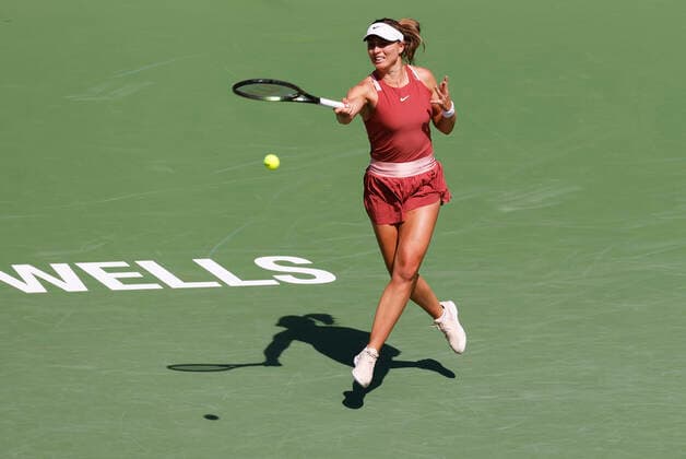 March 17, 2022 Paula Badosa of Spain returns a shot against Veronika Kudermetova of Russia during the 2022 BNP Paribas Open at Indian Wells Tennis Garden in Indian Wells, California. Mandatory Photo Credit: CSM. Indian Wells United States of America - ZUMAc04_ 20220317_zaf_c04_035 Copyright: xCharlesxBausx