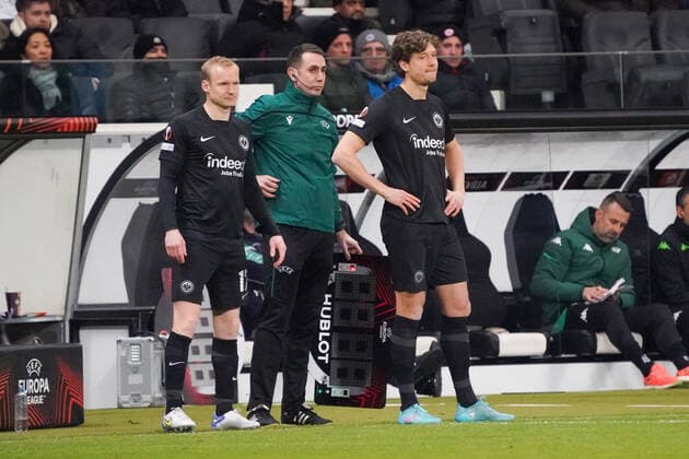 Sebastian Rode Eintracht Frankfurt and Sam Lammers Eintracht Frankfurt ready for substitution Frankfurt 17 03 2022 Eintracht Frankfurt vs Betis Sevilla, UEFA Europa League, round of 16