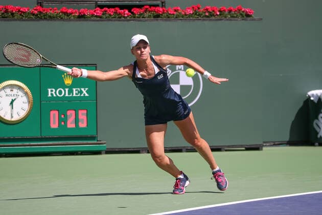 INDIAN WELLS, CA - MARCH 17: Veronika Kudermetova hits a forehand during the quarterfinal round of the BNP Paribas Open on March 17, 2022 at Indian Wells Tennis Garden in Indian Wells, CA. (Photo by George Walker Icon Sportswire) TENNIS: MAR 17 BNP Paribas Open Icon220317079
