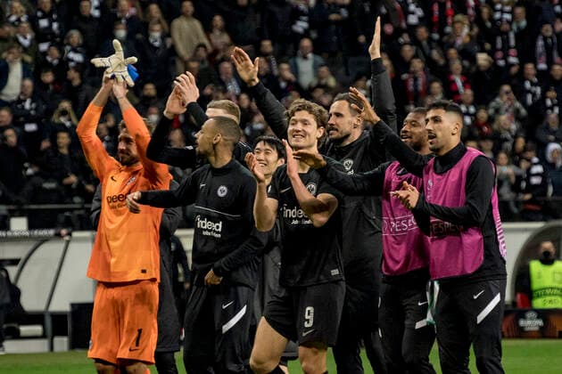 UEFA Europa League, Eintracht Frankfurt vs Real Betis Sevilla, Frankfurt, Deutsche Bank Park, 17 3 2022 Kevin Trapp Eintracht Frankfurt 1 Djibril Sow Eintracht Frankfurt 8 Sam Lammers Eintracht Frankfurt 9 , Eintracht Frankfurt vs Real Betis Sevilla, Frankfurt, Deutsche Bank Park, 18 3 2022 Copyright: xBEAUTIFULxSPORTS Gawlikx