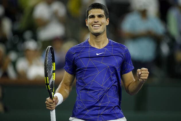 Mandatory Credit: Photo by Ella Ling Shutterstock (12849404cz) Carlos Alcaraz of Spain celebrates BNP Paribas Open, Tennis, Day 9, Indian Wells Tennis Garden, California, USA - 17 Mar 2022 BNP Paribas Open, Tennis, Day 9, Indian Wells Tennis Garden, California, USA - 17 Mar 2022  Copyright: xEllaxLing Shutterstockx 12849404cz