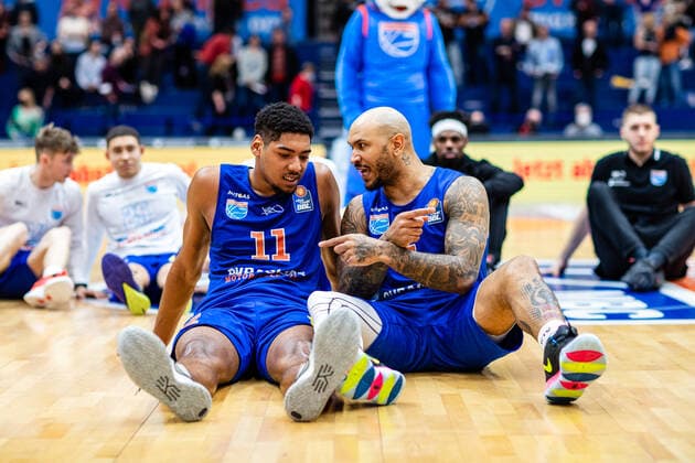 BB 1BL Syntainics MBC JobStairs Giessen 46er Kostja Mushidi Syntainics MBC and Sergio Kerusch Syntainics MBC during the match Season 2021 2022 Men in the EasyCredit Bundesliga between Syntainics MBC and JobStairs Giessen 46er at Stadthalle Weissenfels on 17 March 2022 in Weissenfels, Sachsen Anhalt, Germany