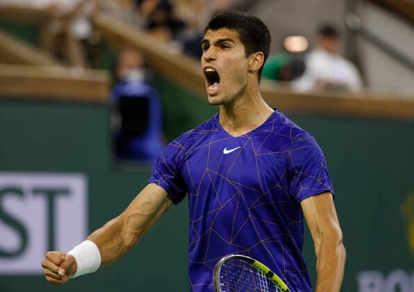 March 17, 2022 Carlos Alcaraz of Spain reacts to winning a point against Cameron Norrie of Great Britain during the quarterfinals of the 2022 BNP Paribas Open at Indian Wells Tennis Garden in Indian Wells, California. Mandatory Photo Credit: CSM. Indian Wells United States of America - ZUMAc04_ 20220317_zaf_c04_169 Copyright: xCharlesxBausx