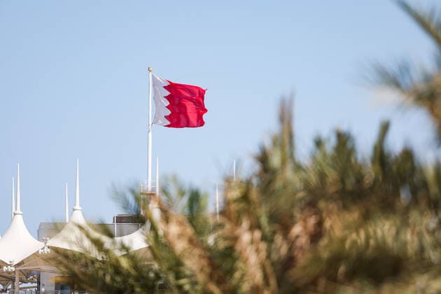 Bahrain flag during the Formula 1 Gulf Air Bahrain Grand Prix 2022, 1st round of the 2022 FIA Formula One World Championship, WM, Weltmeisterschaft on the Bahrain International Circuit, from March 18 to 20, 2022 in Sakhir, Bahrain - F1 - BAHRAIN GRAND PRIX 2022 DPPI Panoramic  20220318_G00D5451