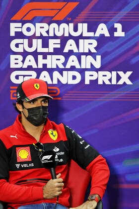 SAINZ Carlos (spa), Scuderia Ferrari F1-75, portrait press conference, PK, Pressekonferenz during the Formula 1 Gulf Air Bahrain Grand Prix 2022, 1st round of the 2022 FIA Formula One World Championship, WM, Weltmeisterschaft on the Bahrain International Circuit, from March 18 to 20, 2022 in Sakhir, Bahrain - F1 - BAHRAIN GRAND PRIX 2022 DPPI Panoramic 016A4109