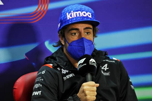 ALONSO Fernando (spa), Alpine F1 Team A522, portrait press conference, PK, Pressekonferenz during the Formula 1 Gulf Air Bahrain Grand Prix 2022, 1st round of the 2022 FIA Formula One World Championship, WM, Weltmeisterschaft on the Bahrain International Circuit, from March 18 to 20, 2022 in Sakhir, Bahrain - F1 - BAHRAIN GRAND PRIX 2022 DPPI Panoramic PressCon2ED_020