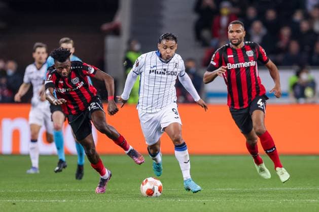 17 03 2022, Football, 2021 2022 season, UEFA Europa League, Round of 16, Second leg, Round 2 2, Bayer Leverkusen Atalanta Bergamo, f l Edmond Tapsoba Bayer 04 Leverkusen , Luis Muriel Atalanta Bergamo , Jonathan Tah Bayer 04 Leverkusen , Photo Dennis Ewert RHR PHOTO xRHR PHOTO DEx