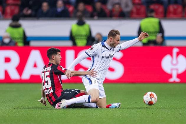 17 03 2022, Football, 2021 2022 season, UEFA Europa League, Round of 16, Second leg, Round 2 2, Bayer Leverkusen Atalanta Bergamo, v l Exequiel Palacios Bayer 04 Leverkusen , Teun Koopmeiners Atalanta Bergamo , Photo Dennis Ewert RHR PHOTO xRHR PHOTO DEx