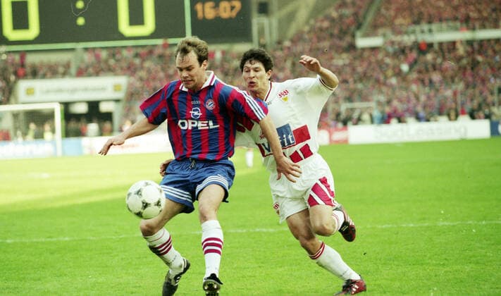 13.04.96 VfB Stuttgart - FC Bayern München Deutschland, Stuttgart, 13.04.1996, Fussball, Bundesliga, VfB Stuttgart - FC Bayern München (0:1): v.l. Christian Nerlinger (FC Bayern München), Krassimir Balakov (VfB Stuttgart). *** 13 04 96 VfB Stuttgart FC Bayern Munich Germany, Stuttgart, 13 04 1996, football, Bundesliga, VfB Stuttgart FC Bayern Munich 0 1 v l Christian Nerlinger FC Bayern Munich , Krassimir Balakov VfB Stuttgart