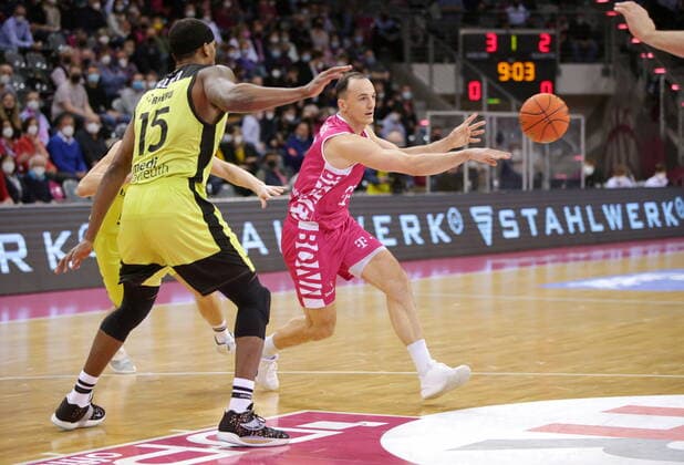Karsten Tadda Telekom Baskets Bonn vs medi bayreuth easyCredit BBL 1 Bundesliga , 2021 2022 season , Main round 26 matchday