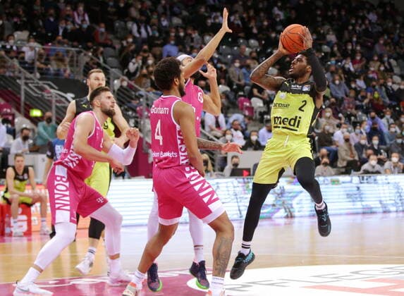 Telekom Baskets Bonn vs Sacar Anim medi bayreuth easyCredit BBL 1 Bundesliga , 2021 2022 season , Main round 26 matchday