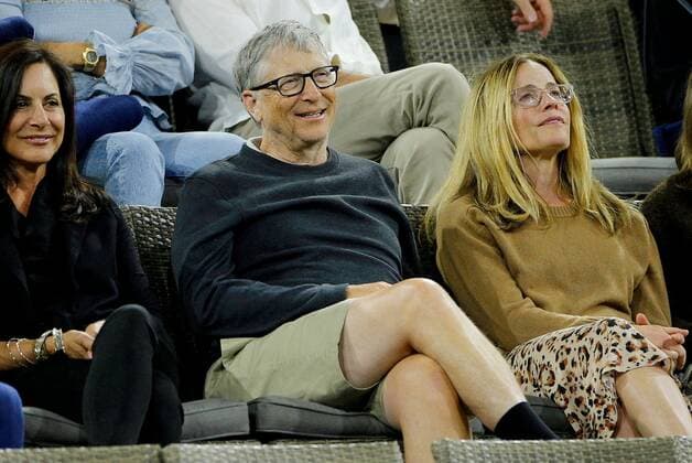 Sport Themen der Woche KW11 Sport Bilder des Tages Mandatory Credit: Photo by Ella Ling Shutterstock (12849406ca) Bill Gates and Elizabeth Shue watch the tennis BNP Paribas Open, Tennis, Day 10, Indian Wells Tennis Garden, California, USA - 18 Mar 2022 BNP Paribas Open, Tennis, Day 10, Indian Wells Tennis Garden, California, USA - 18 Mar 2022  Copyright: xEllaxLing Shutterstockx 12849406ca