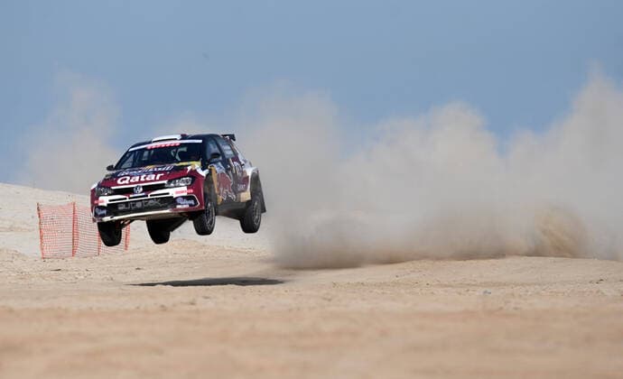 Bilder des Jahres 2022, Sport 03 März Sport Themen der Woche KW11 Sport Bilder des Tages (220319) -- AHMADI GOVERNORATE, March 19, 2022 -- Nasser S Al-Attiyah and Matthieu Baumel steer their rally car during the Kuwait International Rally, the 3rd round of FIA Middle East Rally Championship, in Ahmadi Governorate, Kuwait, on March 18, 2022. (Str Xinhua) (SP)KUWAIT-AHMADI GOVERNORATE-FIA MIDDLE EAST RALLY CHAMPIONSHIP-3RD ROUND-KUWAIT INTERNATIONAL RALLY Stringer 