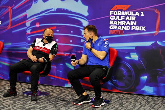 VASSEUR Frederic (fra), Team Principal of Alfa Romeo F1 Team ORLEN, portrait ROSSI Laurent (fra), CEO of Alpine, portrait press conference, PK, Pressekonferenz during the Formula 1 Gulf Air Bahrain Grand Prix 2022, 1st round of the 2022 FIA Formula One World Championship, WM, Weltmeisterschaft on the Bahrain International Circuit, from March 18 to 20, 2022 in Sakhir, Bahrain - F1 - BAHRAIN GRAND PRIX 2022 DPPI Panoramic  MOY13651