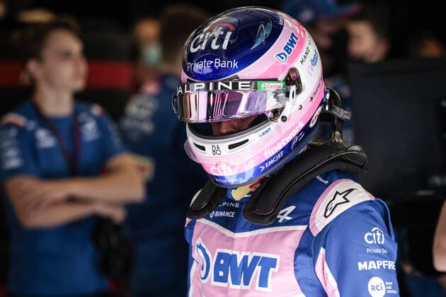 ALONSO Fernando (spa), Alpine F1 Team A522, portrait during the Formula 1 Gulf Air Bahrain Grand Prix 2022, 1st round of the 2022 FIA Formula One World Championship, WM, Weltmeisterschaft on the Bahrain International Circuit, from March 18 to 20, 2022 in Sakhir, Bahrain - F1 - BAHRAIN GRAND PRIX 2022 DPPI Panoramic  00122004__R5_0377