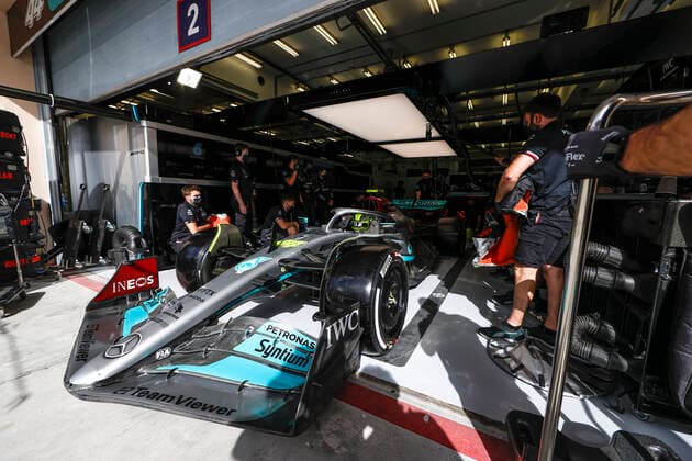 44 Lewis Hamilton GBR, Mercedes AMG Petronas F1 Team , F1 Grand Prix of Bahrain at Bahrain International Circuit on March 19, 2022 in Sakhir, Bahrain Photo by HOCH ZWEI Sakhir Bahrain