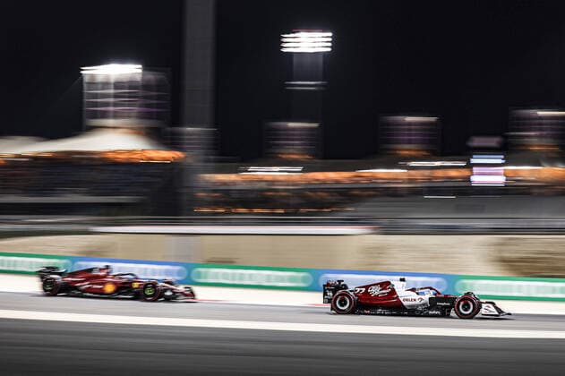 77 BOTTAS Valtteri (fin), Alfa Romeo F1 Team ORLEN C42, action during the Formula 1 Gulf Air Bahrain Grand Prix 2022, 1st round of the 2022 FIA Formula One World Championship, WM, Weltmeisterschaft on the Bahrain International Circuit, from March 18 to 20, 2022 in Sakhir, Bahrain - F1 - BAHRAIN GRAND PRIX 2022 DPPI Panoramic  GOOD7981
