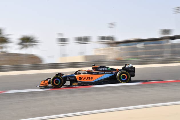 19 03 2022, Bahrain International Circuit, Sakhir, Formula 1 in Bahrain 2022 , in picture Daniel Ricciardo AUS , McLaren F1 Team Photo EU Images Sakhir Bahrain International Circuit Bahrain  eu-images-506