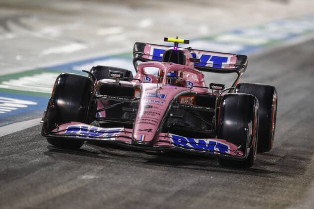 31 OCON Esteban (fra), Alpine F1 Team A522, action during the Formula 1 Gulf Air Bahrain Grand Prix 2022, 1st round of the 2022 FIA Formula One World Championship, WM, Weltmeisterschaft on the Bahrain International Circuit, from March 18 to 20, 2022 in Sakhir, Bahrain - F1 - BAHRAIN GRAND PRIX 2022 DPPI Panoramic  00122004__B3_8058