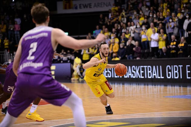 Max Heidegger 3 EWE Baskets Oldenburg during the game EWE Baskets Oldenburg vs BG Göttingen Basketball, easyCredit BBL, season 2021 2022, 26 match day, 29 03 2022 Copyright xErikxHillmer EIBNERx EP EHR EWE Baskets Oldenburg vs BG Göttingen Basketball, easyCredit BBL, season 2021 2022, 26 match day, 29 03 2022 Oldenburg Copyright: xErikxHillmer EIBNERx EP_EHR