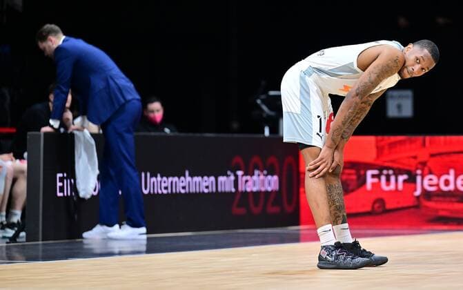 19 03 2022 Basketball Season 2021 2022 2 Bundesliga Pro A 30 Matchday Nürnberg Falcons Basketball Club NBC Römerstrom Gladiators Trier Dupree Mc Brayer 1, Nürnberg Falcons BC NBC disappointed disappointment behind Vytautas Buzas coach head coach Nürnberg Falcons BC NBC