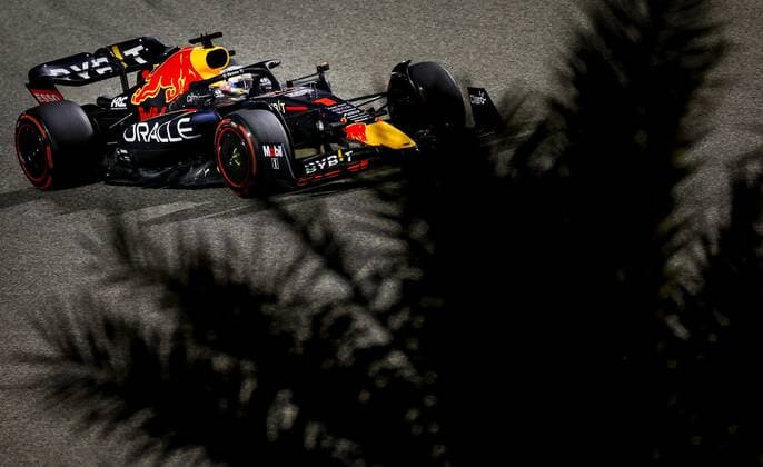 BAHRAIN Max Verstappen 1 with the Oracle Red Bull Racing RB18 Honda on track during the Bahrain F1 Grand Prix at the Bahrain International Circuit on March 20, 2022 in Bahrain, Bahrain ANP ROBIN VAN LONKHUIJSEN Bahrain,BAHREIN xVIxANPx xxANPxIVx 445853602 originalFilename: 0153092296st.jpg