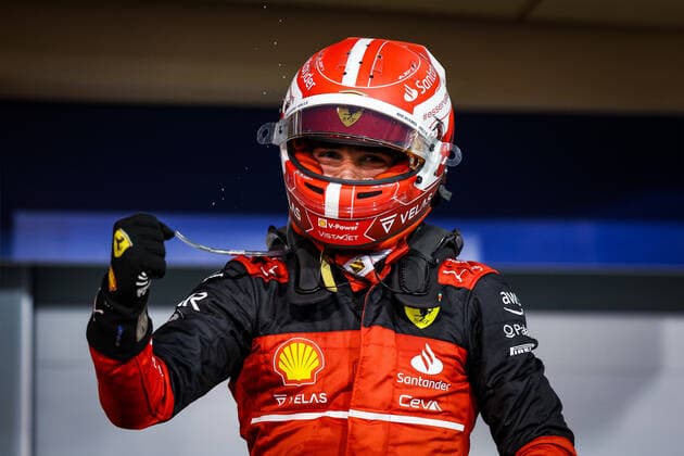 LECLERC Charles (mco), Scuderia Ferrari F1-75, portrait celebrating victory during the Formula 1 Gulf Air Bahrain Grand Prix 2022, 1st round of the 2022 FIA Formula One World Championship, WM, Weltmeisterschaft on the Bahrain International Circuit, from March 18 to 20, 2022 in Sakhir, Bahrain - F1 - BAHRAIN GRAND PRIX 2022 - RACE DPPI Panoramic  20220320_GOOD9005