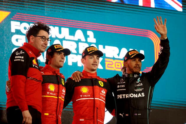 Mattia Binotto ITA, Scuderia Ferrari , 55 Carlos Sainz ESP, Scuderia Ferrari , 16 Charles Leclerc MCO, Scuderia Ferrari , 44 Lewis Hamilton GBR, Mercedes AMG Petronas F1 Team , F1 Grand Prix of Bahrain at Bahrain International Circuit on March 20, 2022 in Sakhir, Bahrain Photo by HOCH ZWEI Sakhir Bahrain