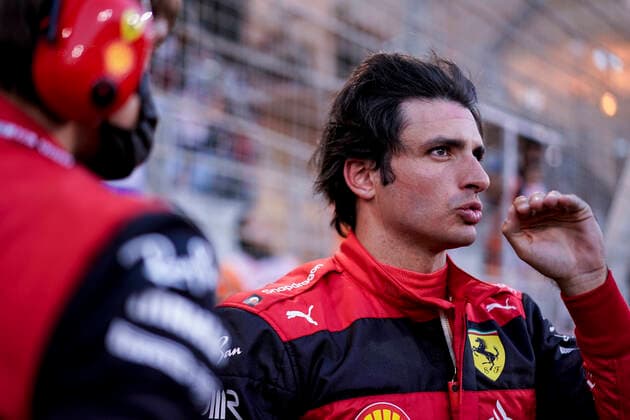 March 20, 2022, Sakhir, Bahrain: CARLOS SAINZ Jr of Spain and Scuderia Ferrari on the starting grid before the 2022 FIA Formula 1 Bahrain Grand Prix at Bahrain International Circuit in Sakhir, Bahrain. Sakhir Bahrain - ZUMAg147 20220320_zap_g147_037 Copyright: xJamesxGasperottix