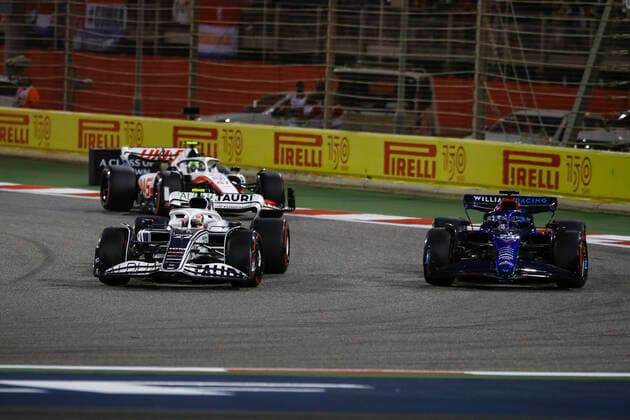22 Yuki Tsunoda JPN, Scuderia AlphaTauri , 23 Alexander Albon THA, Williams Racing , F1 Grand Prix of Bahrain at Bahrain International Circuit on March 20, 2022 in Sakhir, Bahrain Photo by HOCH ZWEI Sakhir Bahrain
