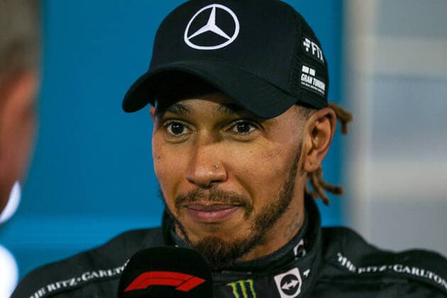 Formel 1, Fahrer der Saison 2022 FORMULA 1 GULF AIR BAHRAIN GRAND PRIX 2022, 20 03 2022 Bahrain International Circuit, Sakhir, Bahrain on 20 March 2022 Lewis Hamilton 44 (GBR), Mercedes AMG Petronas W13 media interview during the FORMULA 1 GULF AIR BAHRAIN GRAND PRIX 2022, Phil Duncan Editorial Use Only Copyright: xPhilxDuncanx ESM-0412-0030
