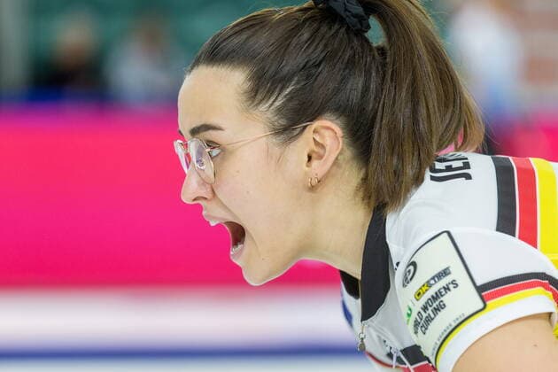 March 20, 2022, Prince George, BC, CANADA: Germany lead Analena Jentsch yells directions after throwing a stone at CN Centre on Sunday evening during at the Women s World Curling in Prince George, B.C., Sunday, March 20, 2022. Canada News - March 20, 2022  - ZUMAc35_ 20220320_zaf_c35_121 Copyright: xJamesxDoylex