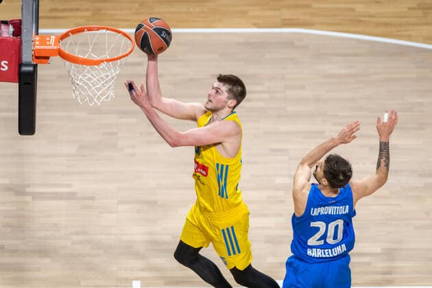 Basketball Berlin 22 03 2022 2021 2022 Euroleague Regular Season Alba Berlin FC Barcelona Ben Lammers Alba Berlin, No 55 Nicolas Laprovittola Barcelona, No 20