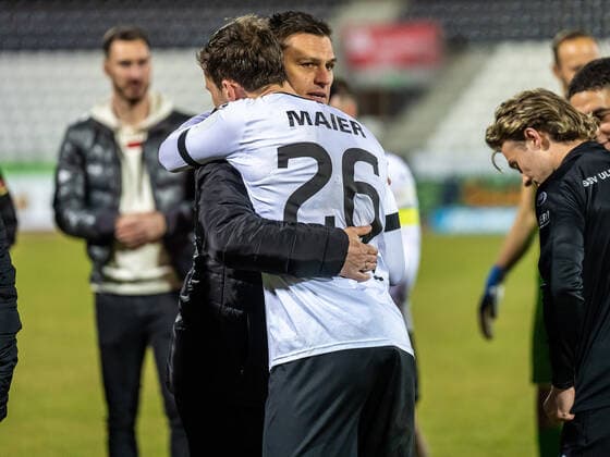 Thomas Woerle, head coach SSV Ulm 1846 hugs Philipp Maier SSV Ulm 1846, 26 after the game, SSV Ulm 1846 vs FC Astoria Walldorf, Regionalliga Suedwest, Football, Men, 22 03 2022 EIBNER Michael Schmidt SSV Ulm 1846 vs FC Astoria Walldorf, Regionalliga Suedwest, Football, Men, 22 03 2022 Ulm Copyright: xMichaelxSchmidt Eibner-Pressefotx EP_MST