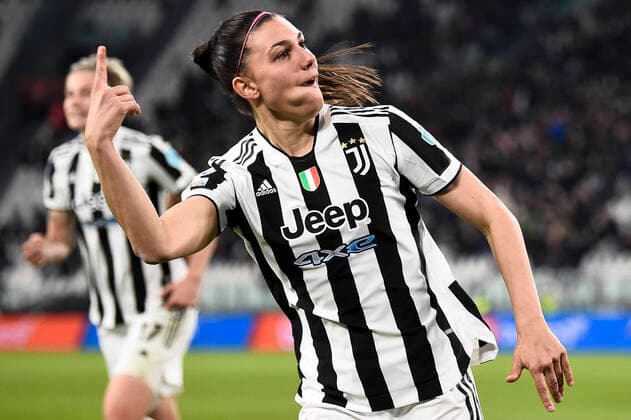 Sport Themen der Woche KW12 Sport Bilder des Tages Juventus FC v Olympique Lyonnais - UEFA Women s Champions League Agnese Bonfantini of Juventus FC celebrates after scoring a goal during the UEFA Women s Champions League quarter final first leg football match between Juventus FC and Olympique Lyonnais. Turin Italy Copyright: xNicolòxCampox