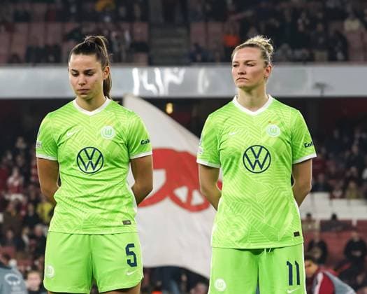 London, England, March 23rd 2022: Lena Oberdorf (5 VFL Wolfsburg) and Alexandra Popp (11 VFL Wolfsburg) during the UWCL anthem prior to the UEFA Womens Champions League quarterfinal football match between Arsenal FC and VFL Wolfsburg at Emirates Stadium in London, England. Daniela Porcelli SPP Arsenal FC v VFL Wolfsburg - UEFA Womens Champions League - Emirates Stadium 