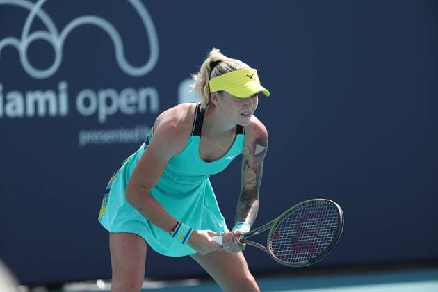 March 23, 2022, Miami Gardens, Florida, United States Of America: MIAMI GARDENS, FLORIDA - MARCH 23: Tereza Martincova on day 3 of the Miami Open at Hard Rock Stadium on March 23, 2022 in Miami Gardens, Florida...People: Tereza Martincova Miami Gardens United States Of America - ZUMAs214 20220323_zda_s214_140 Copyright: xSMGx