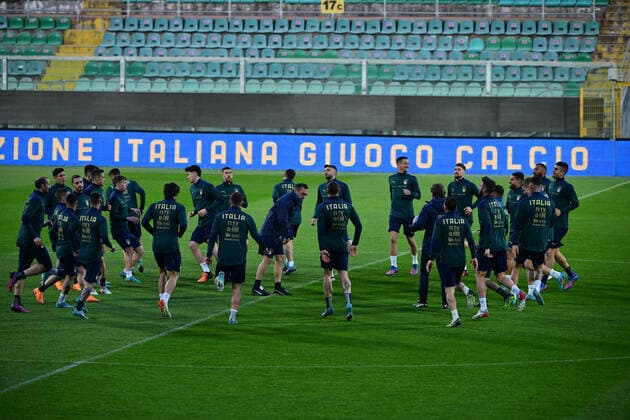 Fußball, Nationalteam Italien, Training (220324) -- PALERMO, March 24, 2022 -- Italy s players attend the training session ahead of the 2022 World Cup qualifying play-off football match between Italy and North Macedonia in Palermo, Italy, on March 23, 2022. (Photo by Xinhua) (SP)ITALY-PALERMO-FOOTBALL FIFA World Cup, WM, Weltmeisterschaft, Fussball 2022 QUALIFIER-ITALY-TRAINING AlbertoxLingria