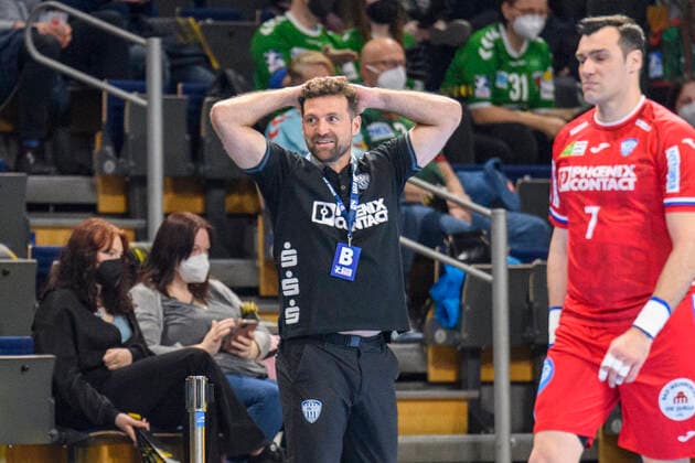 v l Florian Kehrmann TBV Lemgo Lippe, coach , Isaias Guardiola TBV Lemgo Lippe, 07 , GER, Fuechse Berlin vs TBV Lemgo Lippe, Handball 1 Bundesliga Maenner, 25 Spieltag, Saison 2021 2022, 12 02 2022, GER, Fuechse Berlin vs TBV Lemgo Lippe, Handball 1 Bundesliga Maenner, 25 Spieltag, Saison 2021 2022, 12 02 2022, Berlin Copyright: xEibner-Pressefoto UwexKochx EP_UKH